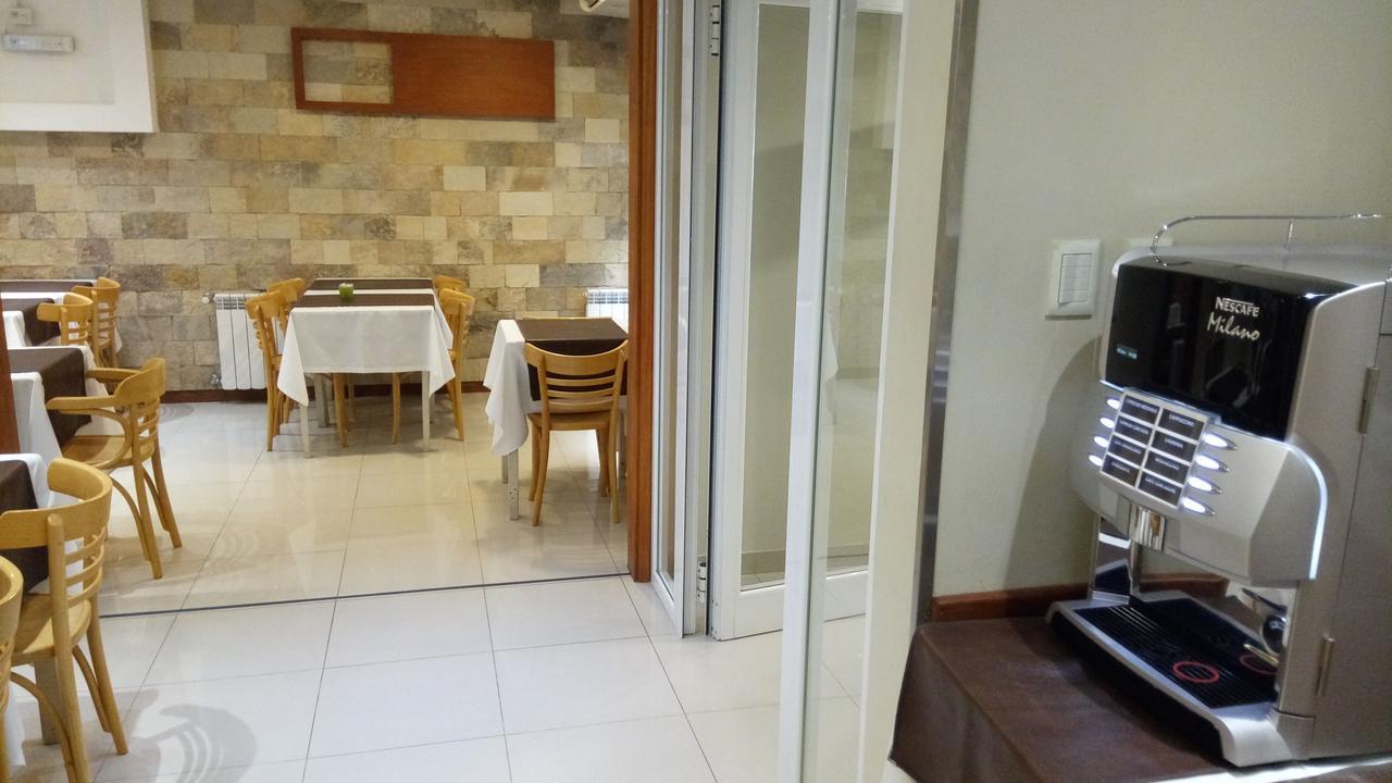 Estepa Hotel General Roca Εξωτερικό φωτογραφία
